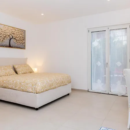 V Harmony In Sorrento Bed & Breakfast